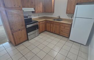 2 beds, 1 bath, 800 sqft, $2,250