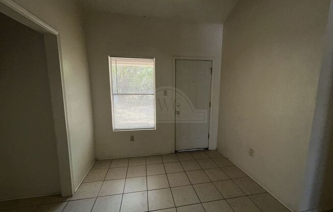 2 beds, 1 bath, $795