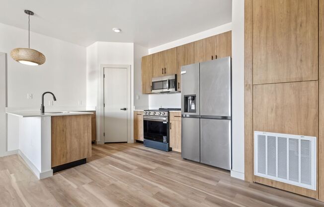 225 E. New Hampshire