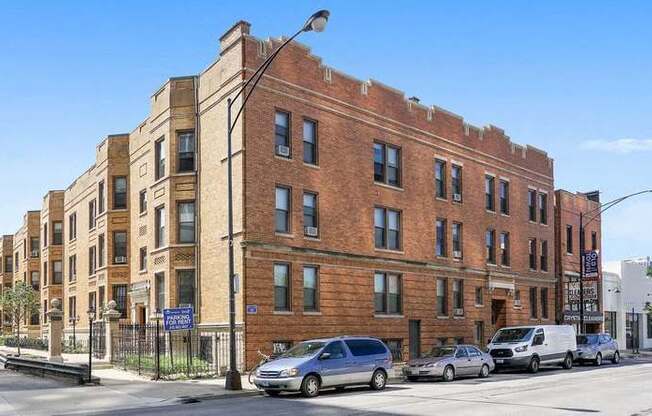 Welcome to 1544-50 N. LaSalle Blvd.