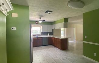 1517 Loretta Ct