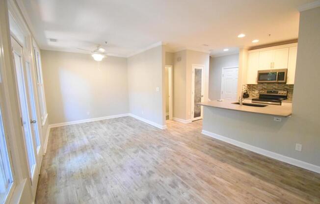 416 QUEENS RD