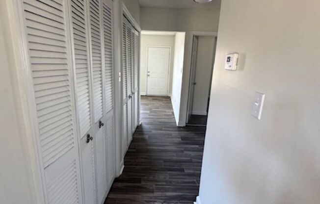 2 beds, 2 baths, 900 sqft, $1,038, Unit 206A