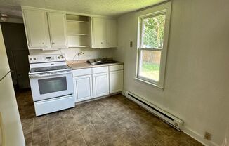 2 beds, 1 bath, $900, Unit 1226 W 7th St