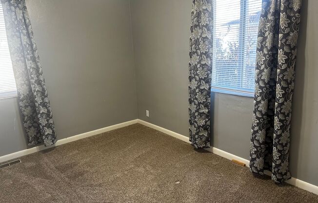 3 beds, 1 bath, $1,765