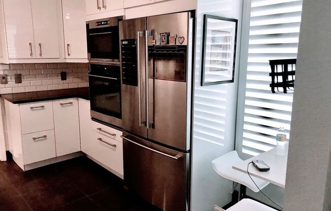 Designer-Remodeled Gem in Ashington Park | 3 Bed, 2 Bath Single-Family Stunner Near UCF!