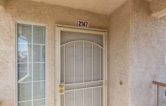 Upstairs 2 br unit in gated community with pool/spa/bbq area