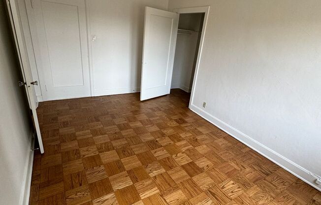 2 beds, 1 bath, 940 sqft, $2,795, Unit 604