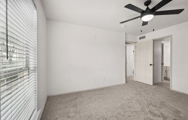 1 bed, 1 bath, $1,195, Unit 3102