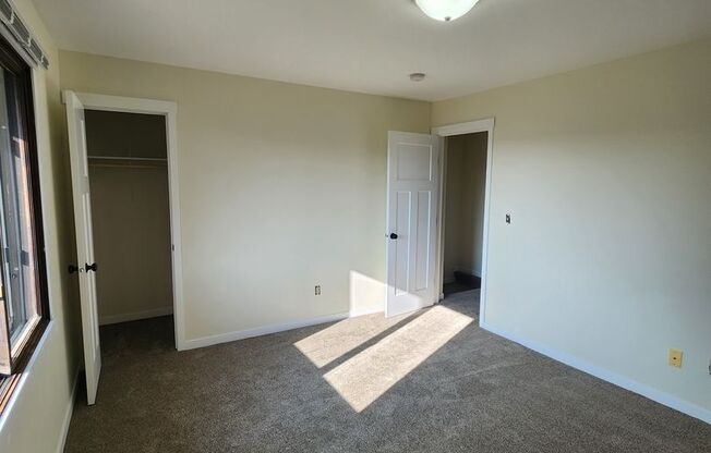 2 beds, 1.5 baths, 1,500 sqft, $1,450, Unit 926