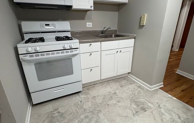3 beds, 1 bath, 1,003 sqft, $1,325, Unit CA 145-B