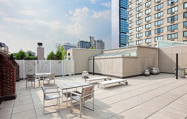 49 E 21 ST
