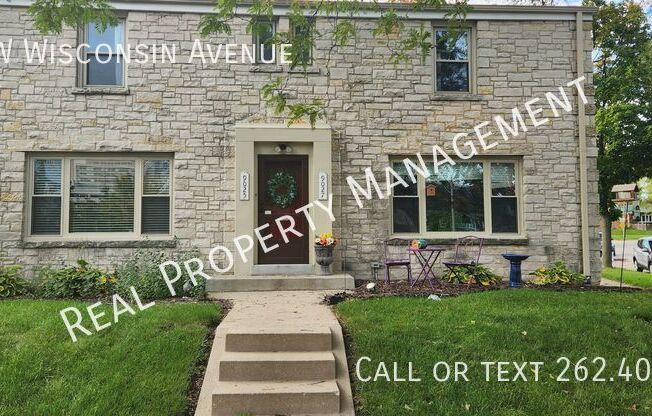 9027 W WISCONSIN AVE
