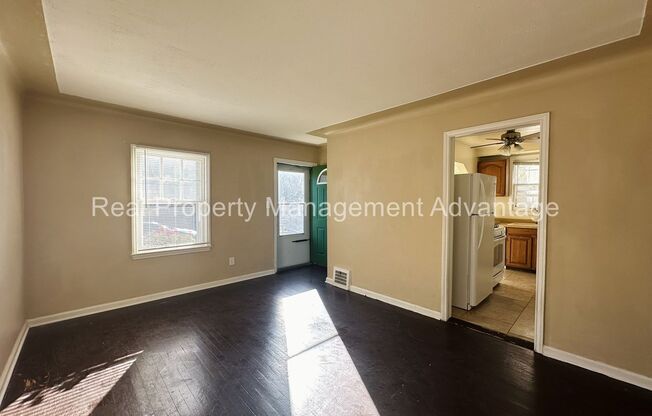 Ferndale Charm Close to Everything - Bay Windows, Garage, Basement, and More!