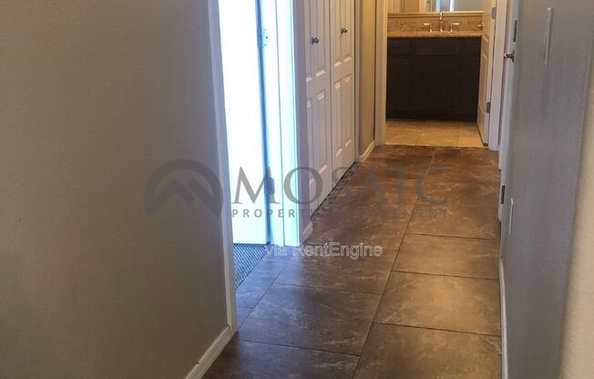 2 beds, 2 baths, 1,083 sqft, $1,475, Unit Unit 1041