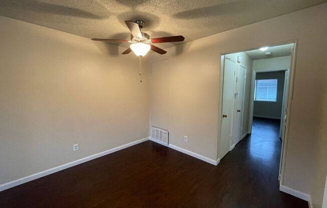 2 beds, 1 bath, $1,500