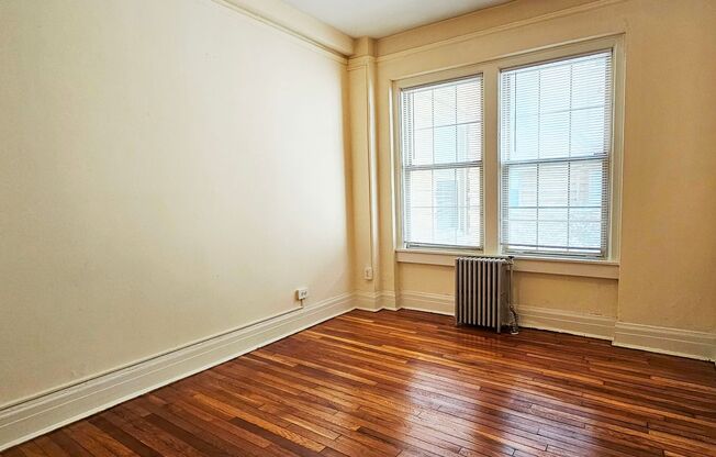 2 beds, 2 baths, 775 sqft, $1,975, Unit 210