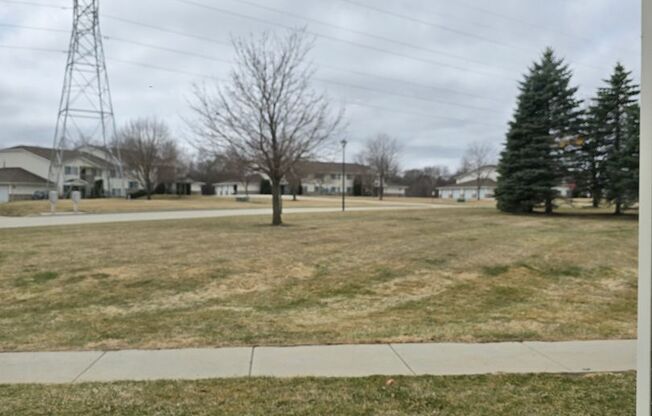 2 beds, 1 bath, 850 sqft, $1,259, Unit PL   7507