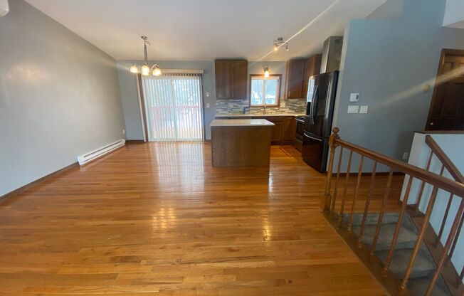 GREAT LOCATION - Spacious 4 bedroom/2 bath - PETS WELCOME