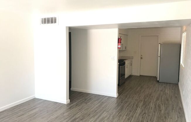 2 beds, 1 bath, $1,215