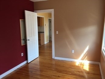 3 beds, 1 bath, 1,150 sqft, $1,995, Unit 3