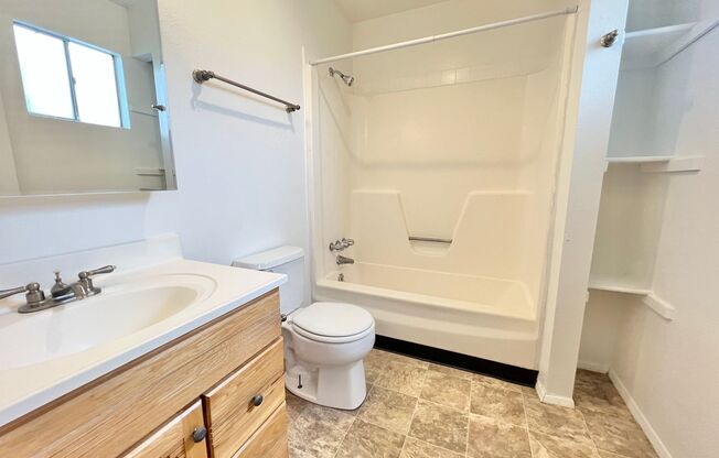 1 bed, 1 bath, 500 sqft, $715, Unit Unit 27