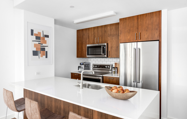 3 beds, 2 baths, 1,101 sqft, $7,995, Unit 31E