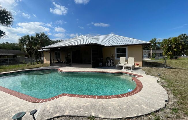 3 BR , 2 Bath 2 Car Grg Fully Equipped Fully Furnished  Pool Home Available with 1 Month Minimum JUNE- DEC2024