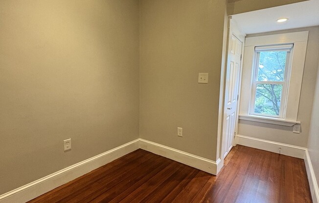 3 beds, 2 baths, 1,372 sqft, $3,700, Unit 1