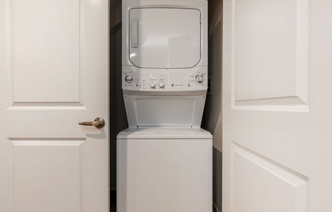 1 bed, 1 bath, 750 sqft, $1,595, Unit 105