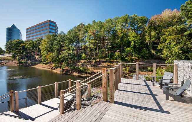 Atlanta, GA apartments | Vinings Lofts and Apartments | lakeside deck