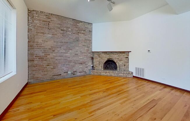 Top Floor Southport Corridor One Bedroom