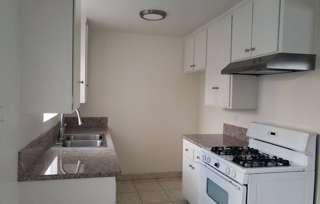 1 bed, 1 bath, $1,695, Unit 1531 Junipero - 12