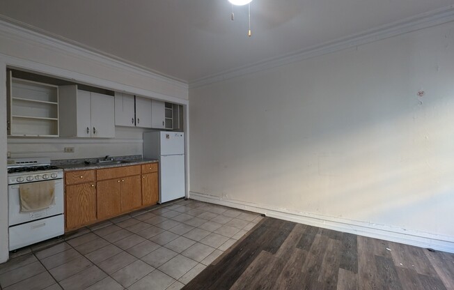 5480 S CORNELL