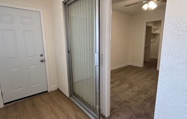 2 beds, 1 bath, 850 sqft, $2,200, Unit 6