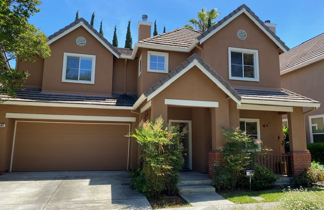 109 ESTRADA DR