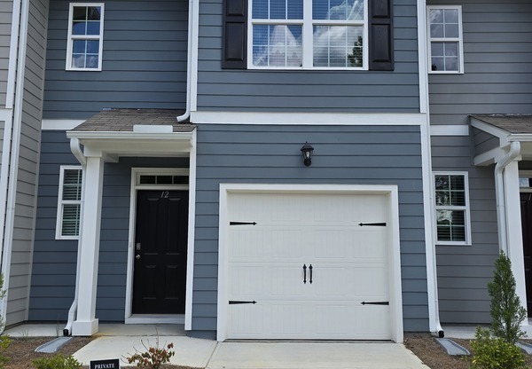 12 SWEETSPIRE DR