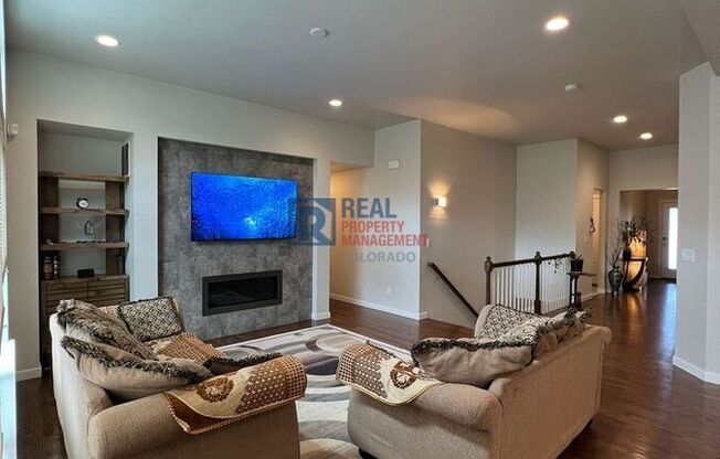 3942 HORSE GULCH LOOP