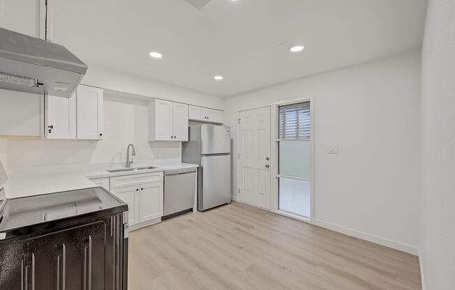 3201 N. 36th St.