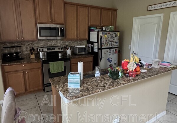 3963 OAKINGTON PL