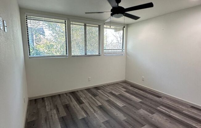 2 beds, 1 bath, 840 sqft, $1,595