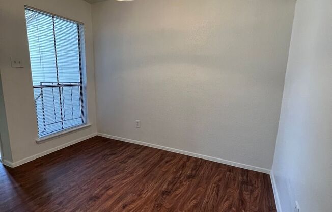 2 beds, 2 baths, 996 sqft, $1,179, Unit 06-031