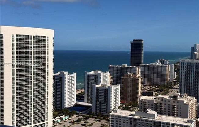 2 beds, 2 baths, $5,000, Unit # T 3509