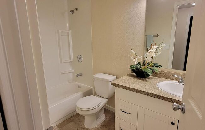 1 bed, 1 bath, 700 sqft, $1,750, Unit B303