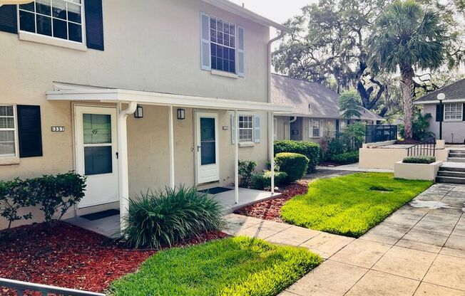 1335 VILLA LN