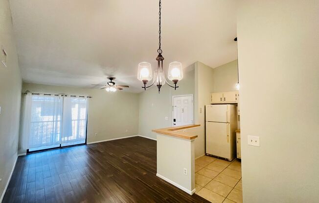 2 beds, 2 baths, $1,600