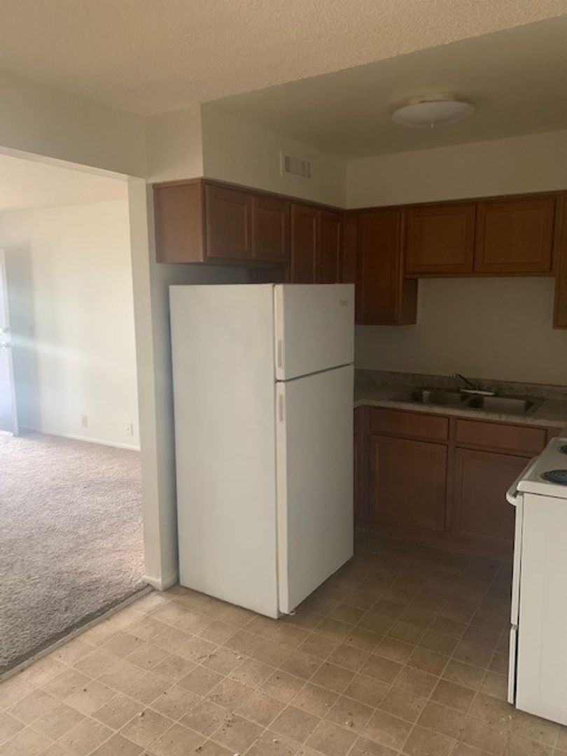 1 Bedroom Condo In Central Las Vegas