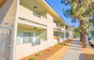 Tujunga Apartments