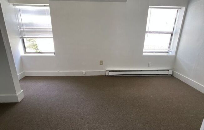 2107 NE 54 ST