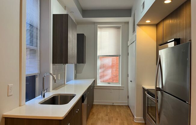 1 bed, 1 bath, 600 sqft, $1,305, Unit 3